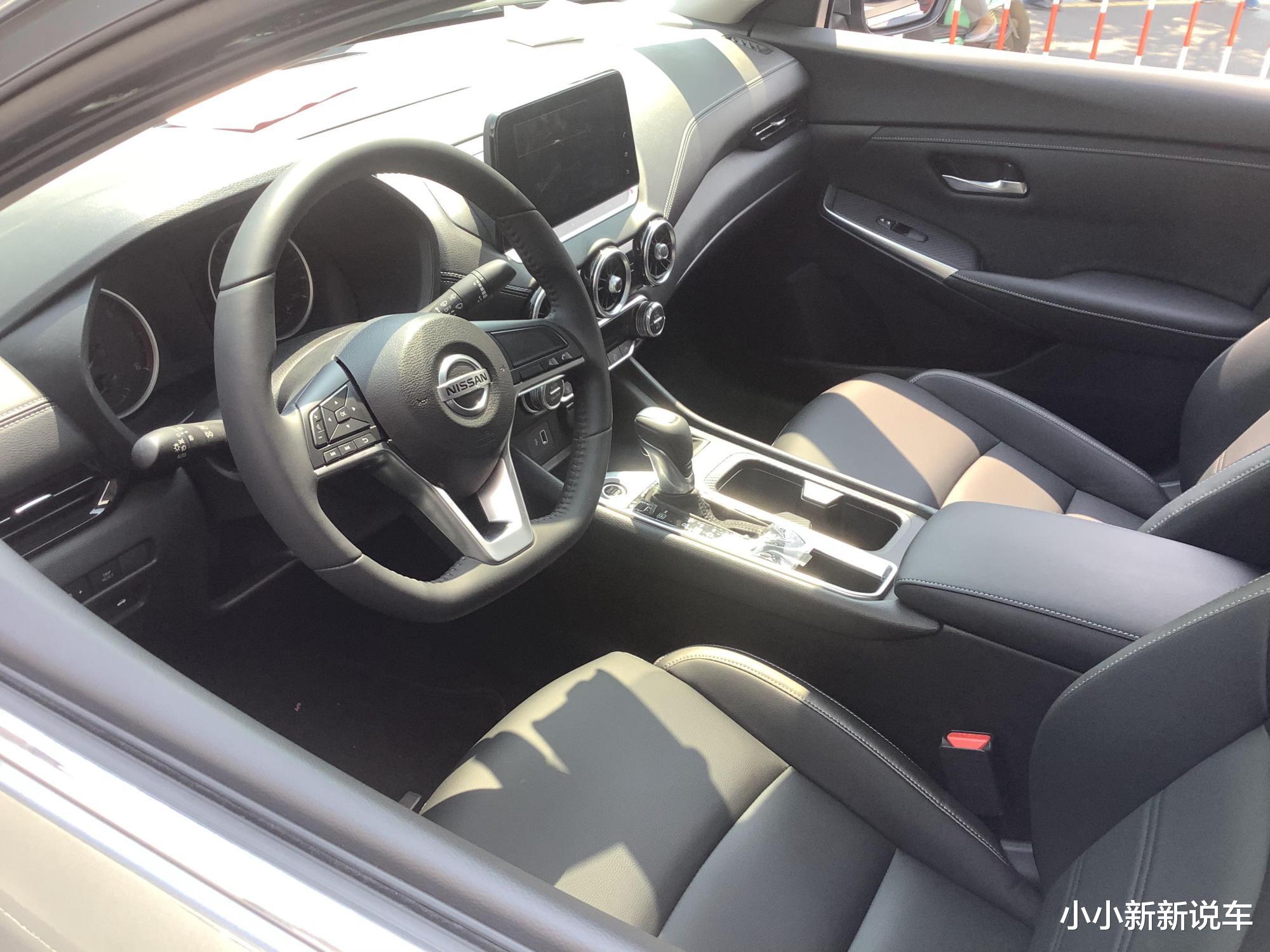 日产轩逸|2021款日产轩逸实车到店，灰色涂装获点赞，1.6L油耗低至4.9L