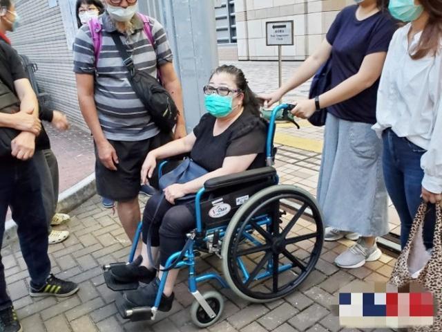 香港|香港女子拿长棍冲打伤便衣警，获刑2月上诉失败即时入狱