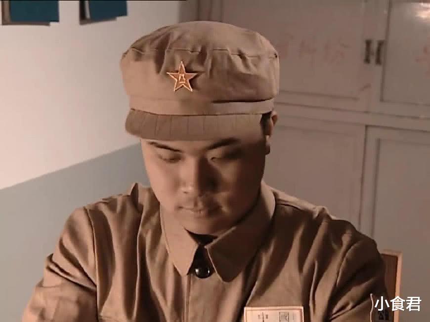 「李云龙」亮剑：他才是剧中最牛人物，李云龙掏出军官证，他看完第二本后才敬礼！