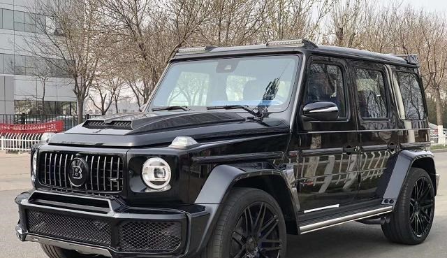 巴博斯▲国内限量5台，瞬间让G63身价暴涨，配最强大V8起步700马，够霸气