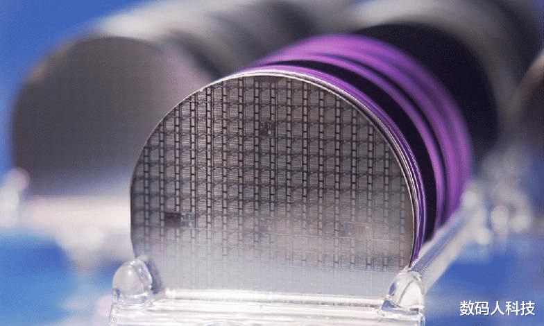 芯片|中国最大硅片生产基地诞生! 可实现50万片月产能: 增速全球第一