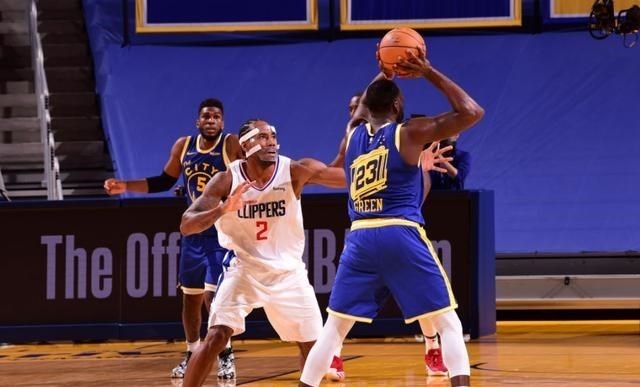 斯蒂芬·库里|24中13轰38+11，库里神兵天降，造22分大逆转，替补赢22分立大功