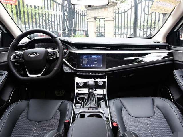 艾瑞泽gx|奇瑞上“硬菜”，全新艾瑞泽GX来了，配置新升级，不到6万拿下，放弃轩逸