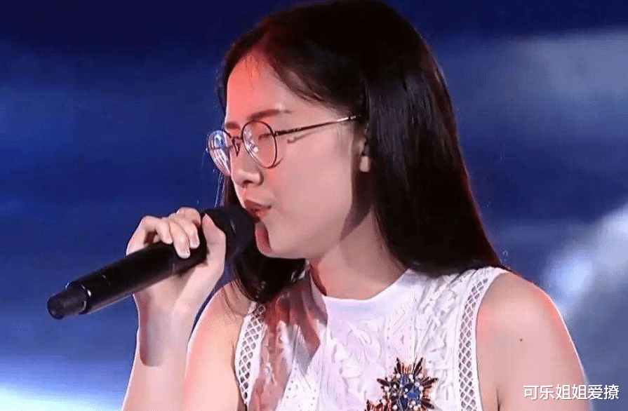 周深|好声音三次邀请他，高晓松为他花3年做专辑，登《歌手》后惹争议