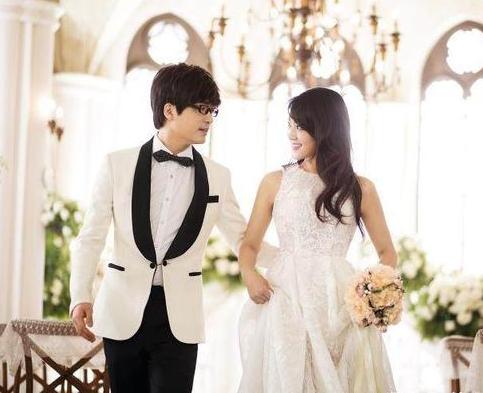 王小玮|“玖月奇迹”离婚，12年的爱情长跑，终究抵不过4年之痒