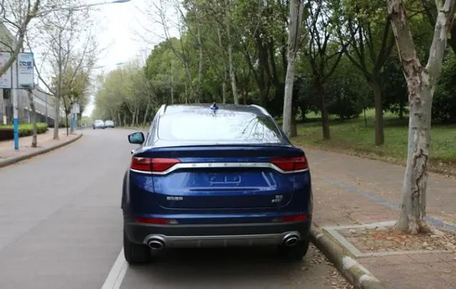 [吉利]吉利也有不好卖的车，降价3万，配备2。0T+8AT，但就是卖不动它！