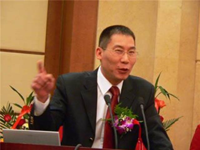 臆说古史|“西北第一高楼”王细牛：有8个保镖，曾在呼和浩特拿地50亩