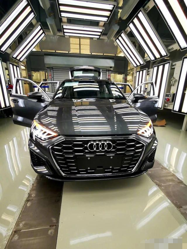 奥迪A3|全新奥迪A3曝光,张牙舞爪科技感爆棚,预计下月发布