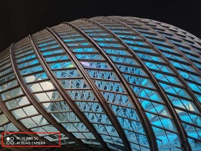 |苹果没有像国产机一样在手机照片上加上机型的水印，避免被低端化？