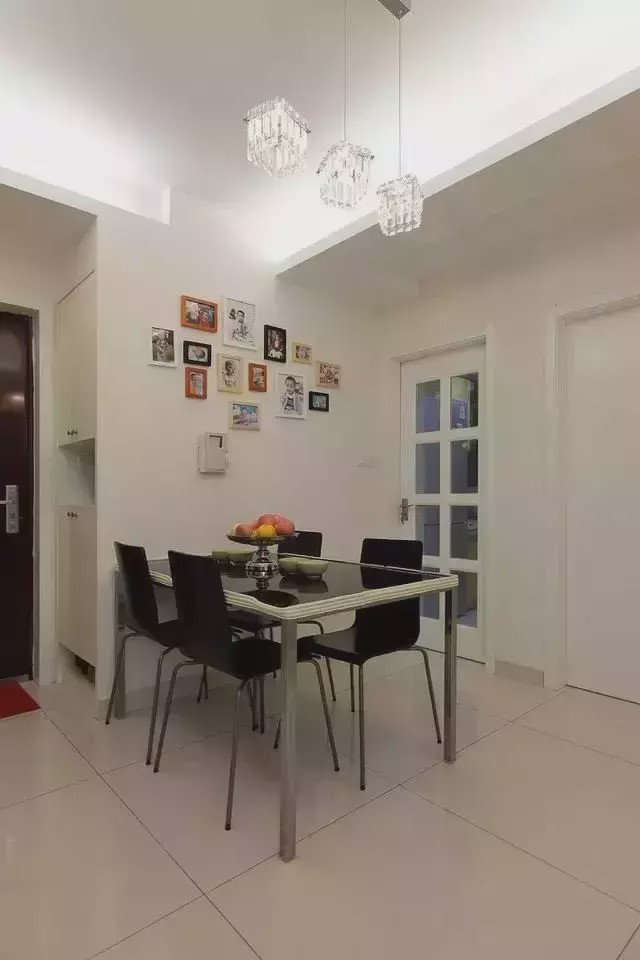 :媳妇真不愧是学设计的, 新房交给她太明智了, 很喜欢卧室隐形门!