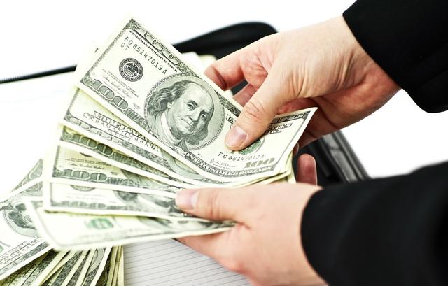 社保■如果不交社保，每月往银行存1000块钱存15年，够养老吗？