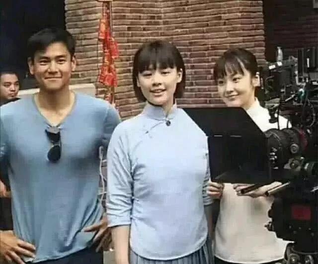 朱一龙▲朱一龙暴瘦脸颊凹陷,邓超2个月减40斤瘦到脱相,男演员也这么拼