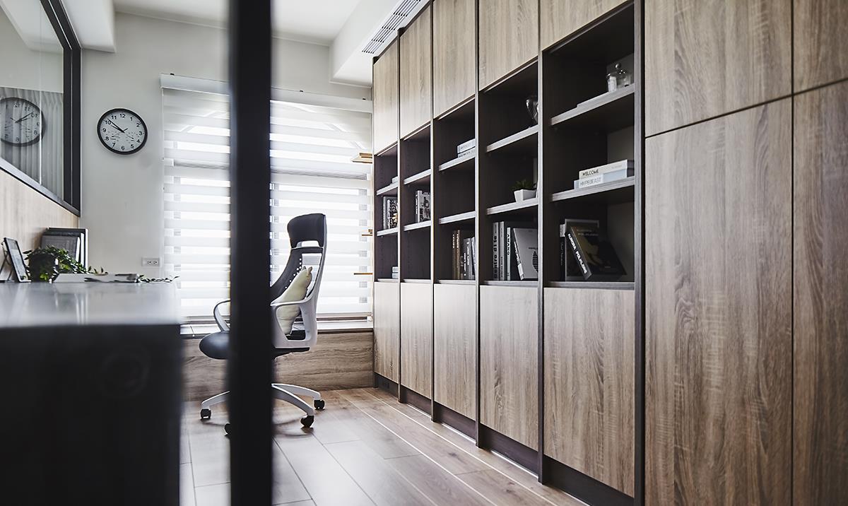 |步入他家102平的新房,实在忍不住夸赞,全屋窗明几净,氛围超赞