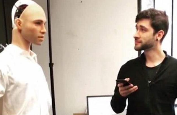 光刻机|“男性机器人”在欧美销量爆棚，尺寸可任意定制，当地女性一致好评