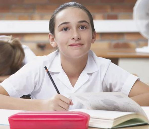 『』临近高考不要把分数看得太重，这些分数说到底并没有意义，也代表不了高考成绩