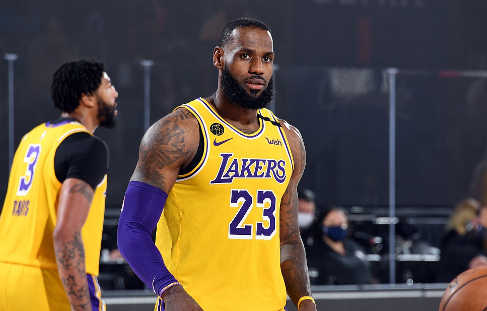 快船队|9分，2分，2分，再见了，联盟第一人！对不起，老里弗斯只是牺牲品