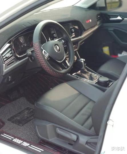 「大众速腾」为什么买车选速腾？看完车加强的防撞梁后，车主有了答案