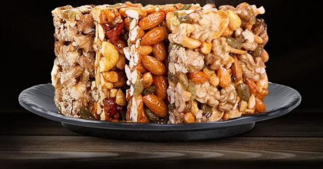 切糕|新疆人不解:我们切糕都明码标价4元一两了,为什么还没有人买?