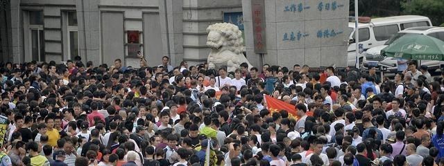 |那个满脸自信提前20分钟交卷，扬言题目太简单的高考生，后来怎样