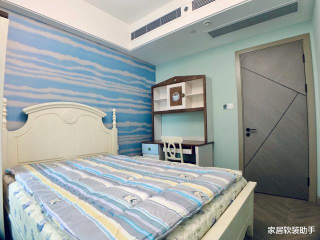 @刚完工的婚房，客厅石材电视墙背景墙很大气，老婆很满意，晒晒！