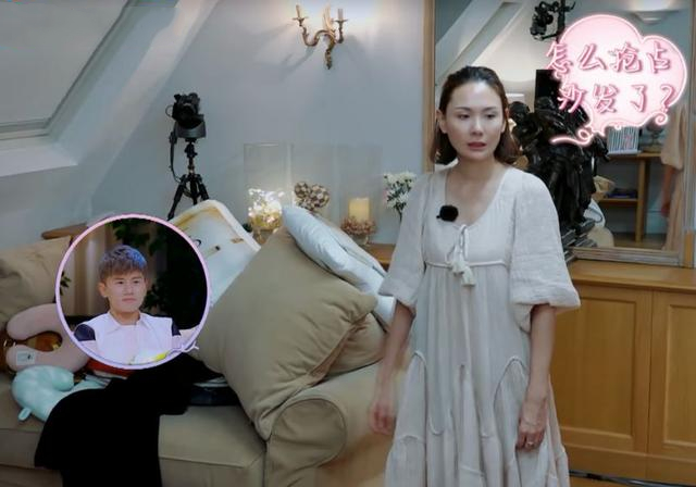 谢娜|张杰家教有多严？看见谢娜穿着衣服躺在沙发上，脱口而出6个字