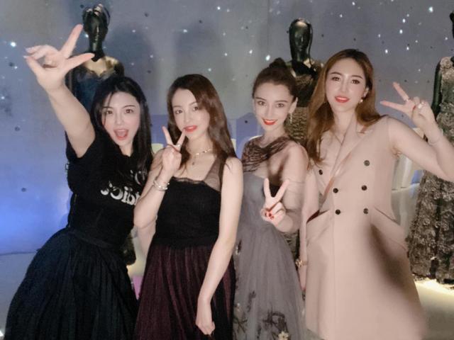 Angelababy|Baby缺席阔太团最新聚会疑被出局，录综艺路透照冻到面容僵硬