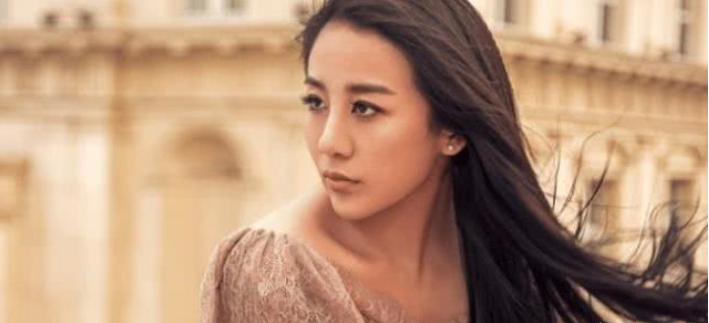 「央视」冒充农民走红上春晚,还娶了超女老婆,身份曝光后被央视封杀!