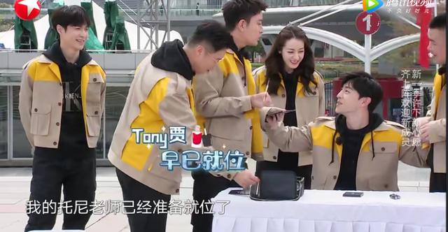 「张艺兴」张艺兴官宣离开，留下的心愿牌让人感动，再见最好的男人帮！