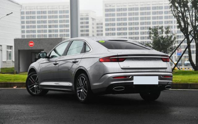 日产轩逸|买紧凑型车还老盯着轩逸、卡罗拉？换个角度看，这4款也很不错！