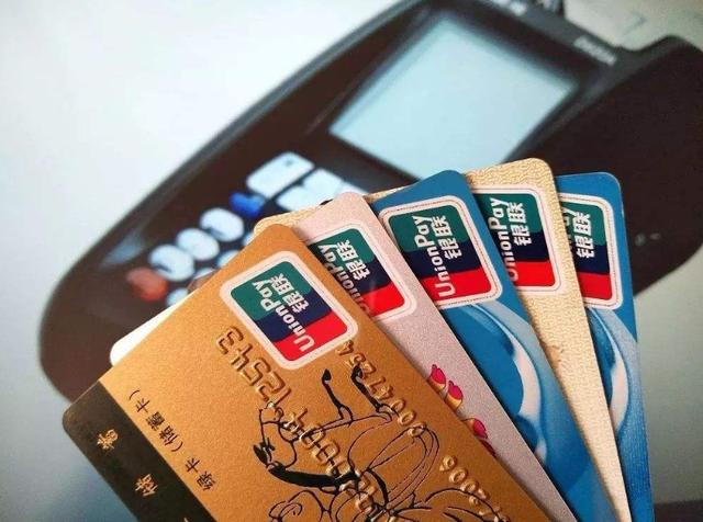 大学|大一新生开学带啥去报到，过来人的“8带3不带”，你需要知道