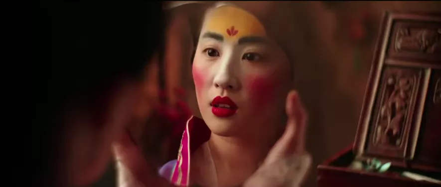 口红|她的脸“烂”了，是这些野网红害的