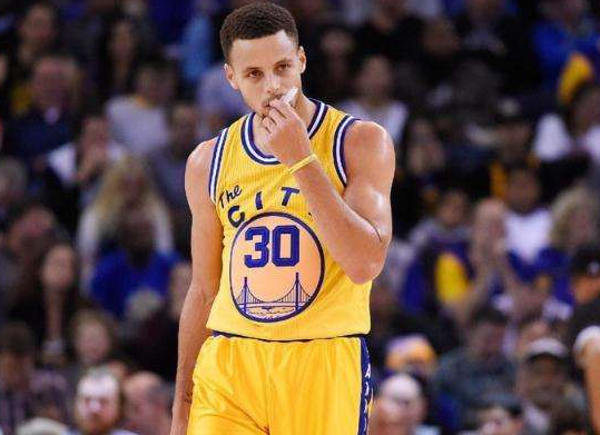 伯德|伯德：别拿我和詹姆斯相比，我们根本不是一个级别的球员