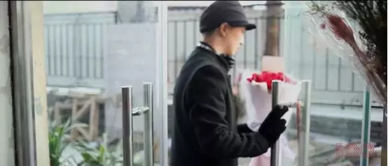 演唱会|成年人的不堪，被这部片拍绝了