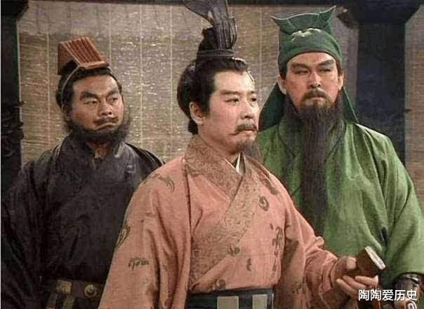 [马超]马超归顺刘备，为何仅打一仗就被永久弃用？刘备：他让我想起吕布