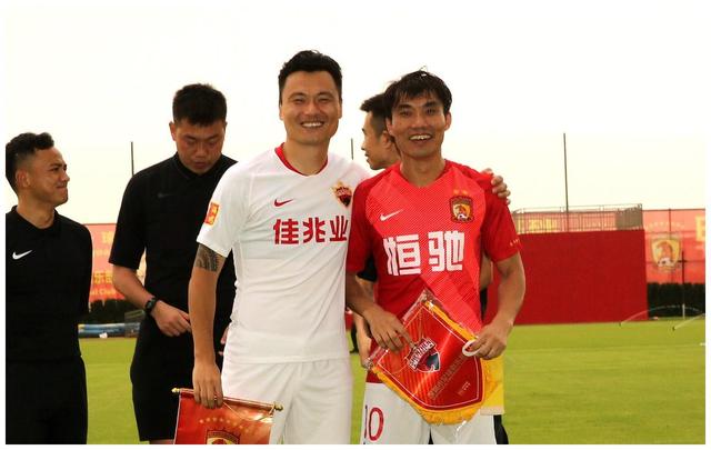 [卡纳瓦罗]重磅！新赛季中超两大悬念揭晓，恒大或成争冠最大赢家