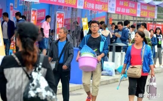 宿舍|大学宿舍里“最没用”的5样东西,特别是第2种,只会徒增烦恼