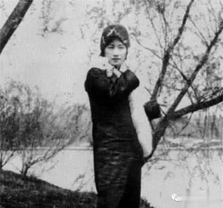 [陆小曼]陆小曼的珍贵老照片，图2与家人郊游，图6是她最美的样子