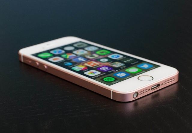 华为mate▲iPhone12售价曝光,库克挖了个“深坑”,国产手机都“入坑”