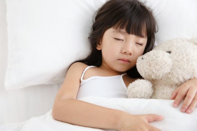 肠胃▲每天睡多久才合适？很多人都睡错了！不是8小时，而是这个数