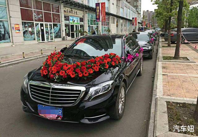 『奔驰S级』定6辆奔驰S级为婚车，当天被换一辆迈巴赫，新娘：我不要迈巴赫