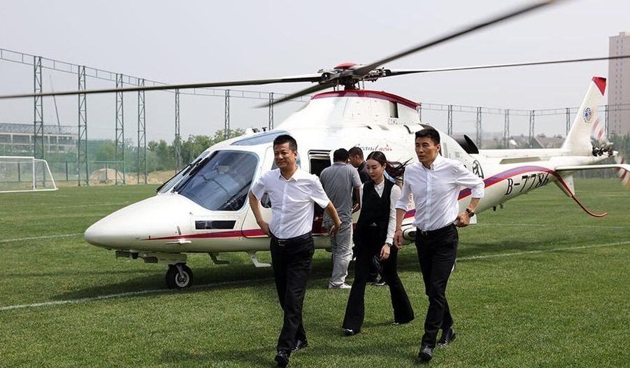 中国足球：那个中国足球最有血性的男人又一次倒在了命运面前，别了，江湖！