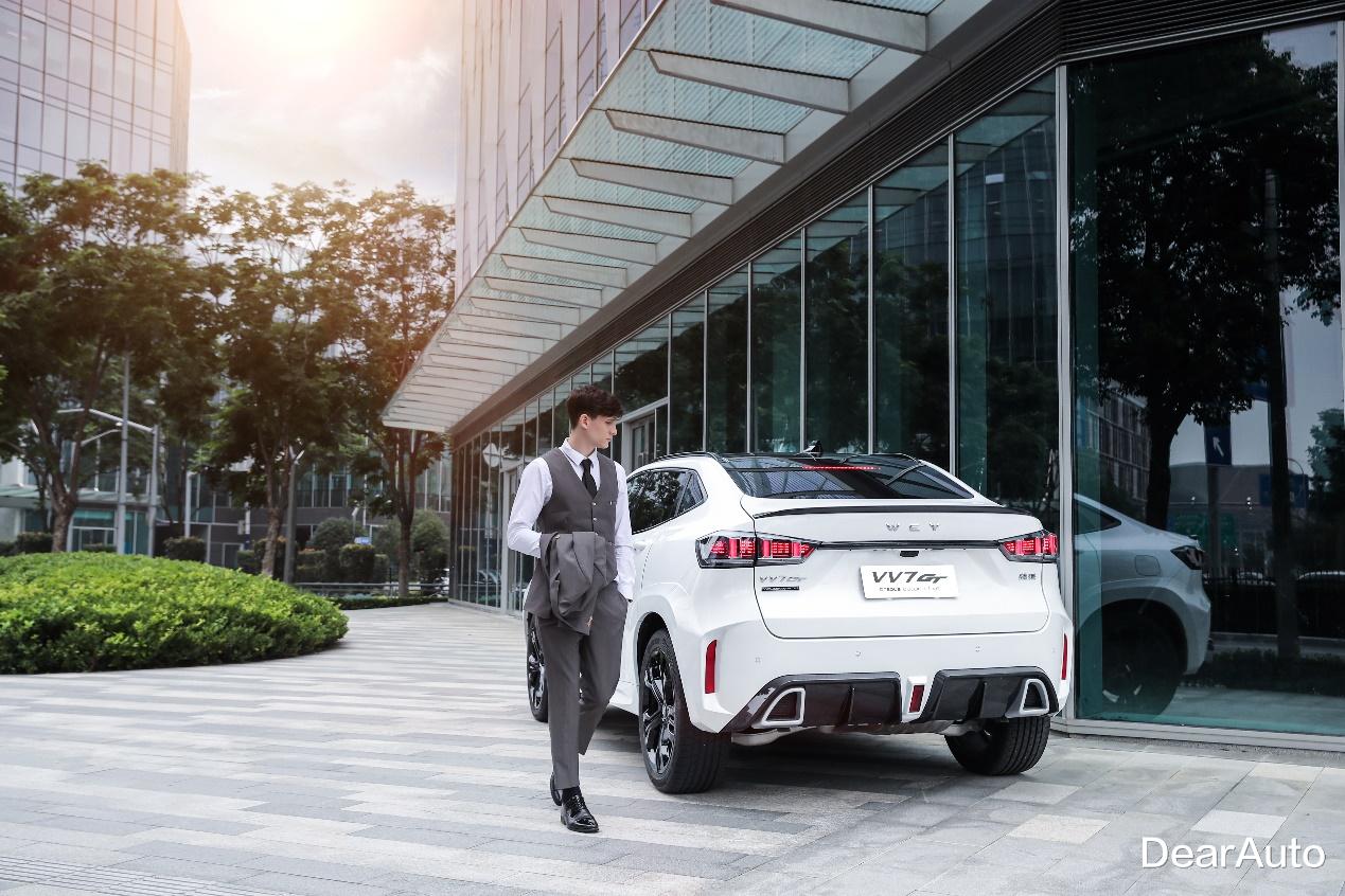 5G|曾经代言迈凯伦的李治廷,居然选择了VV7 GT brabus|automotive?