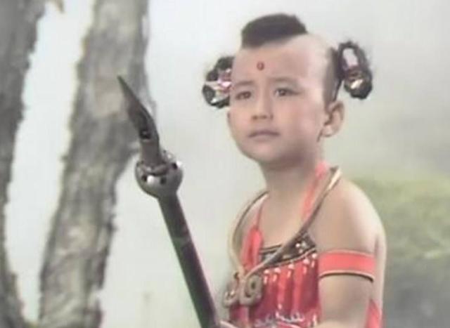 红孩儿|香港第一“傻角”，凭演傻拿影帝，后来娶了红孩儿当老婆