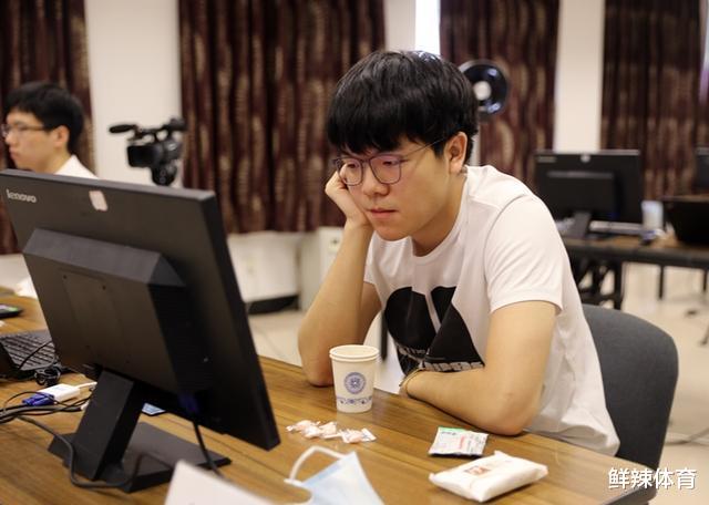 「柯洁」痛快！LG杯柯洁中盘完胜申真谞 成功为上届失利复仇