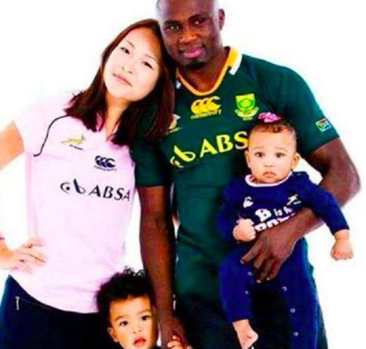 ▲那个嫁给黑人拳王，3年生2个孩子的中国女孩，现在过得怎么样？