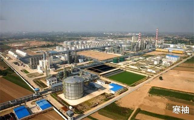 寒袖|五线小县城探明50亿吨石油, 够中国用几百年, 有望成下一个“迪拜”