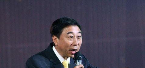 冯巩■冯巩四位徒弟能力差距大，被捧的徒弟心术不正，不捧的徒弟已走红