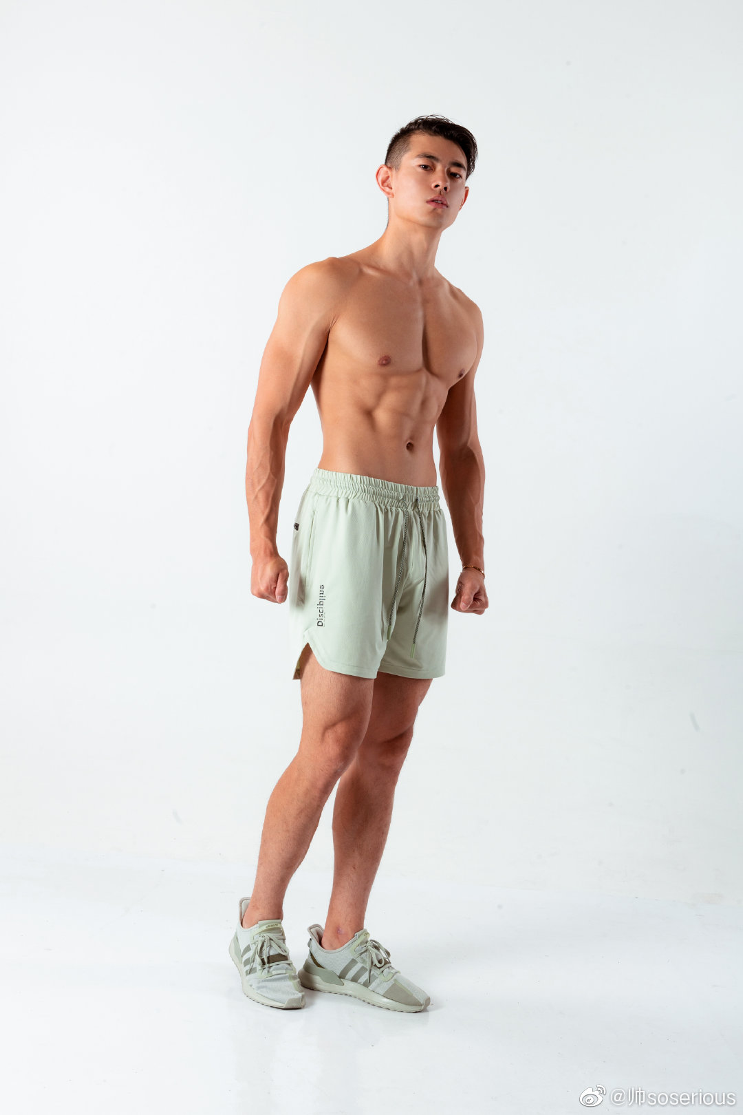 「健身」型男大赏II 一切都到位的肌肉新青年，在你看来够不够man?