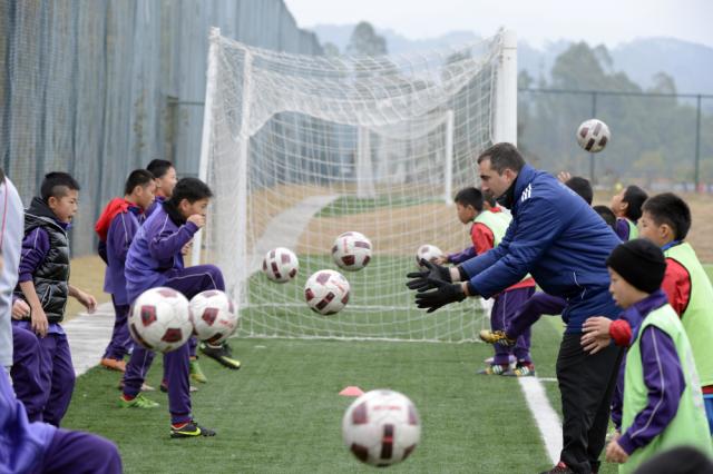 广州恒大|已获确认！恒大U21五大新星一同离队，疯狂练兵“反哺”两大联赛