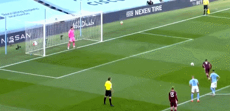 杰米·瓦尔迪|爆冷！1-0到2-5！英超夺冠热门惨遭逆转，33岁瓦尔迪轰入3球